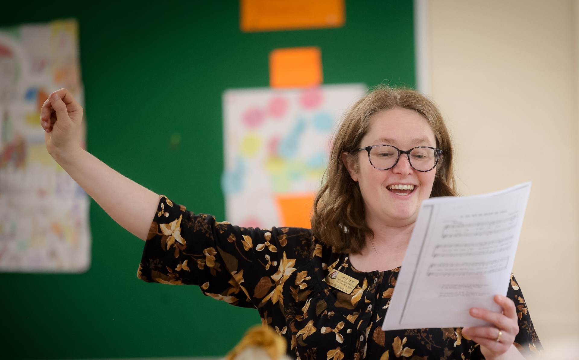 Cathy Lamb conducting Cathy Lamb conducting a choir